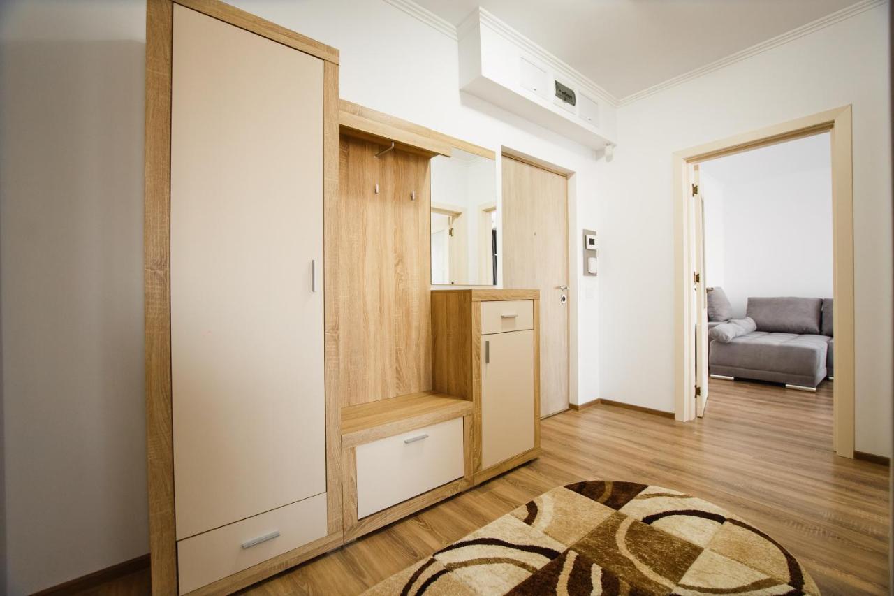 Bright & Elegant Central Apartment أرادايا المظهر الخارجي الصورة