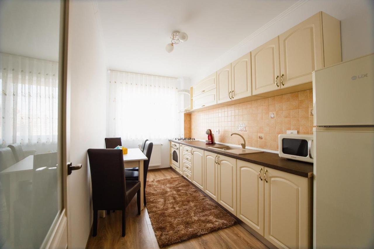 Bright & Elegant Central Apartment أرادايا المظهر الخارجي الصورة