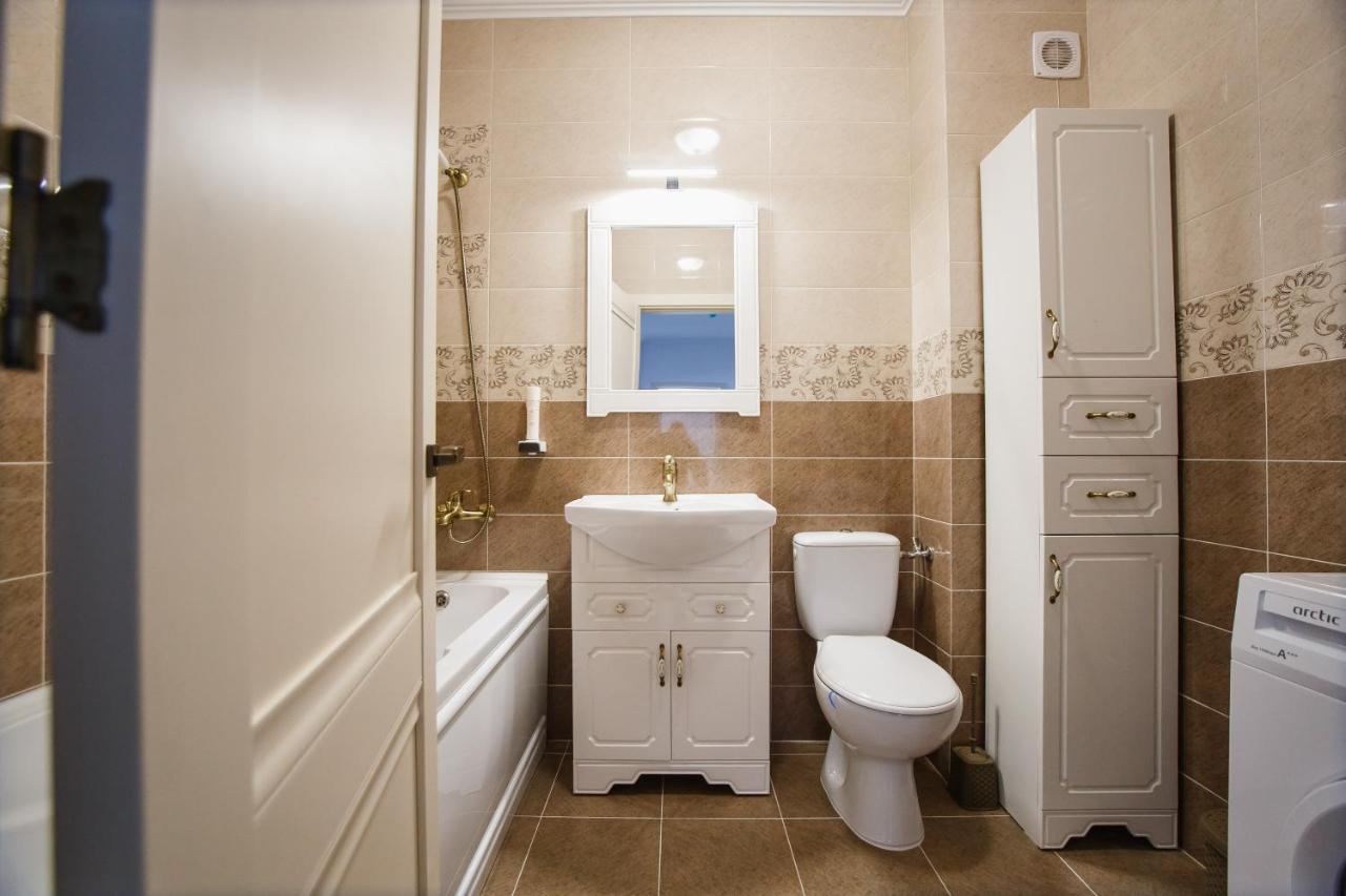 Bright & Elegant Central Apartment أرادايا المظهر الخارجي الصورة