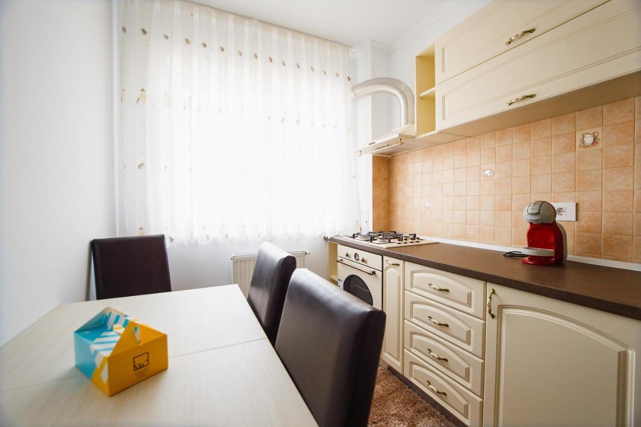 Bright & Elegant Central Apartment أرادايا المظهر الخارجي الصورة